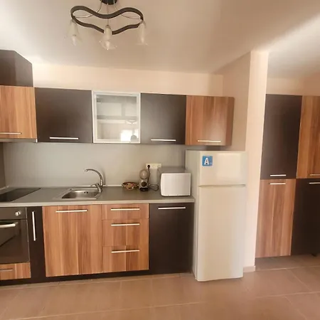 Beachfront 1br In Prestige By Flat Manаger Sveti Vlas